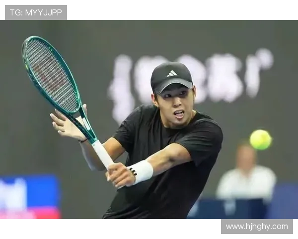 南京网球队配合问题引发热议球员间默契与战术选择成焦点