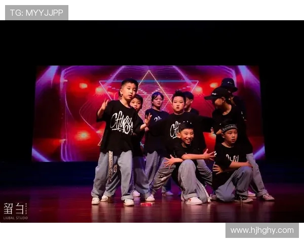 周芳的街舞人生:在舞动中追寻梦想与自我表达的深度对话 周芳的街舞人生:在舞动中追寻梦想与自我表达的深度对话