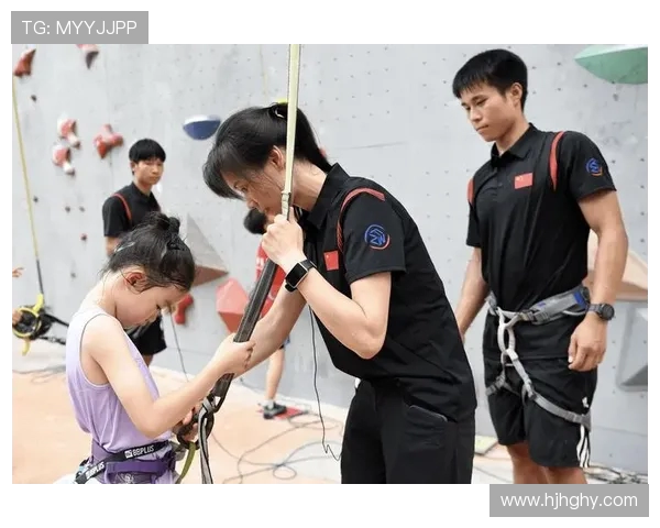 杭州攀岩队防守战术分析与实战应用探讨 杭州攀岩队防守战术分析与实战应用探讨